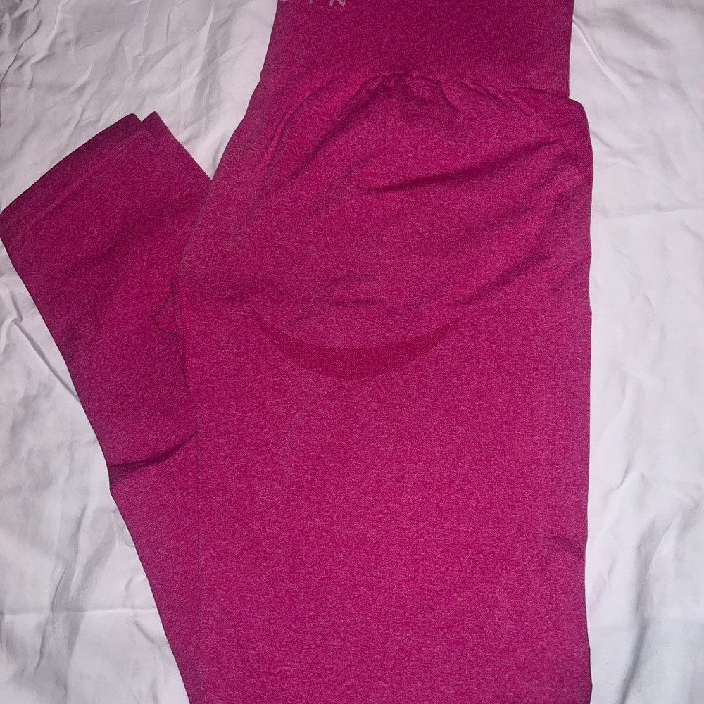 NVGTN Women's Pink Leggings